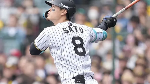 【野球】契約未更改の阪神・佐藤輝明、メジャー挑戦の可能性は？