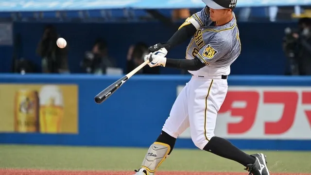 【野球】佐藤輝明が決めた！阪神の逆襲と巨人の苦悩